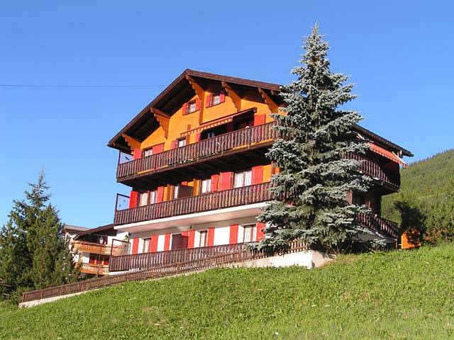 Ferienwohnung für 2 Personen, mit Terrasse und Garten im Wallis