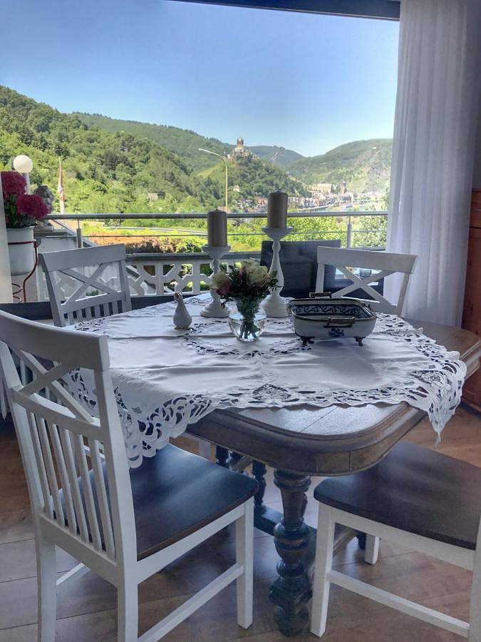 Chambre d’hôte pour 2 personnes, avec vue et jardin