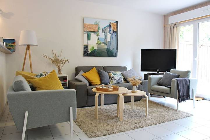 Location de vacances pour 6 personnes, avec terrasse dans Plage de Bélisaire