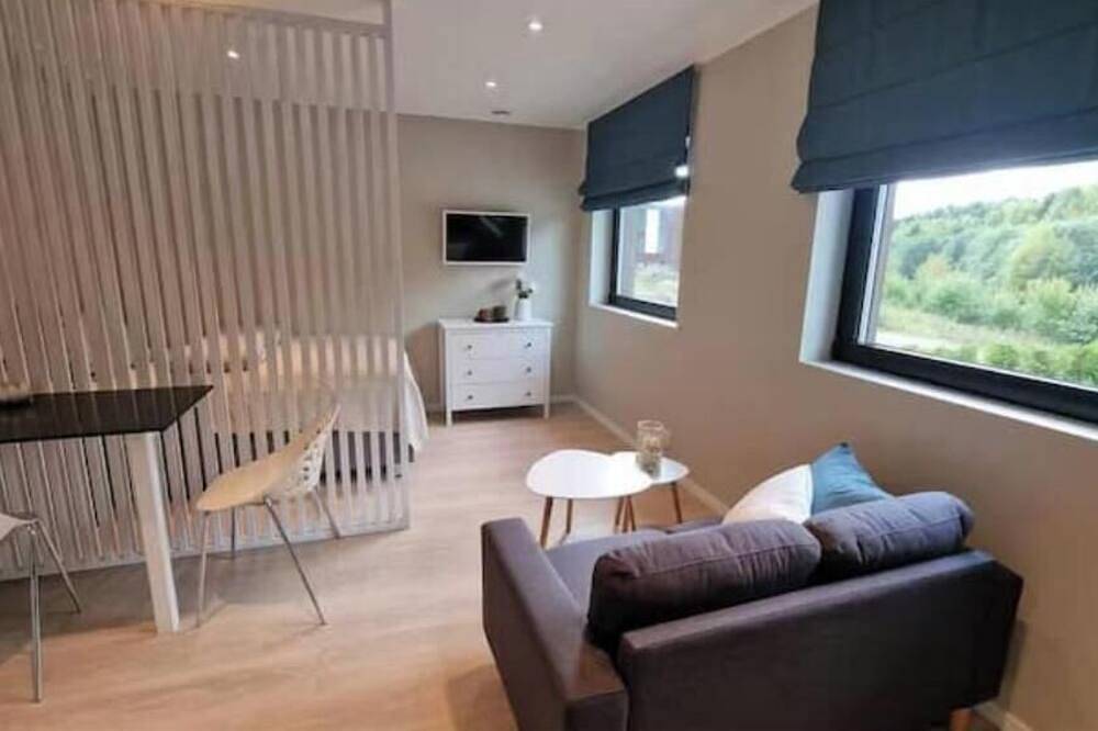 Ganze Wohnung, Comfortable apartment with free parking in Spydeberg