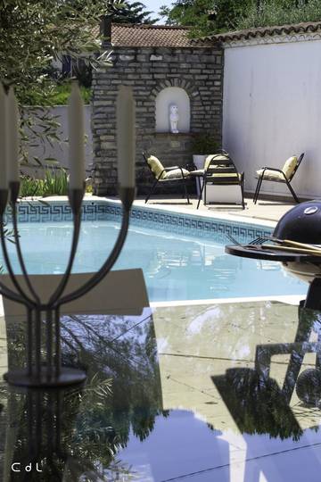 Gîte pour 5 personnes, avec piscine ainsi que jardin et terrasse, animaux acceptés dans le Gard