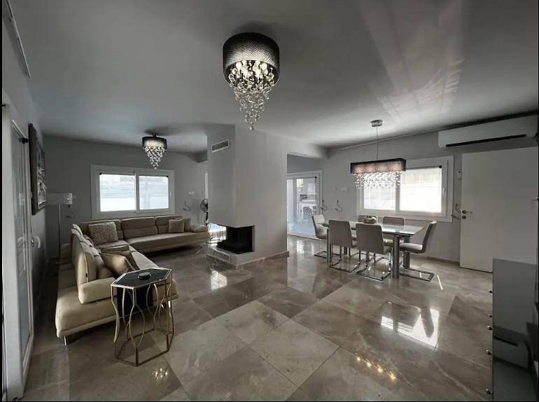 4 Bedroom Private Villa, Pool, Kyrenia Town in Kyrenia, Northern Cyprus
