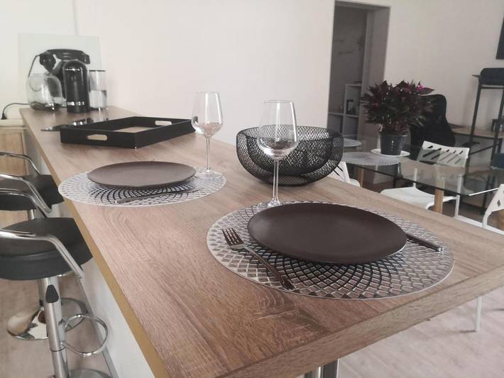 Gîte pour 4 personnes, avec jardin dans Louzac-Saint-André