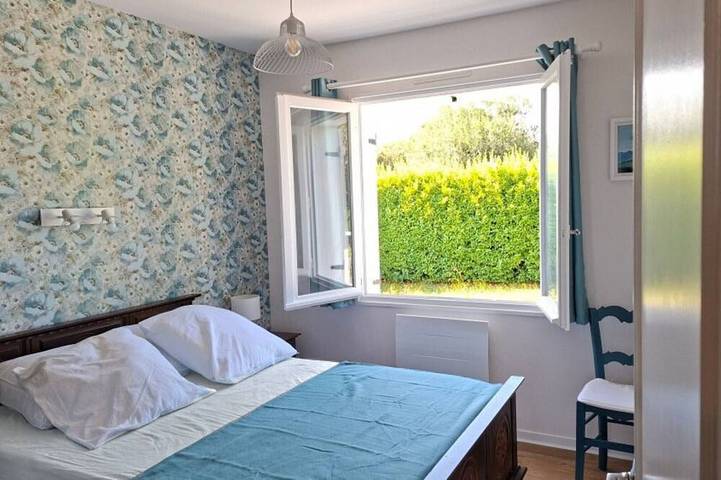 Gîte pour 6 personnes, avec jardin dans Plage des Dunes (Penvénan) - 2