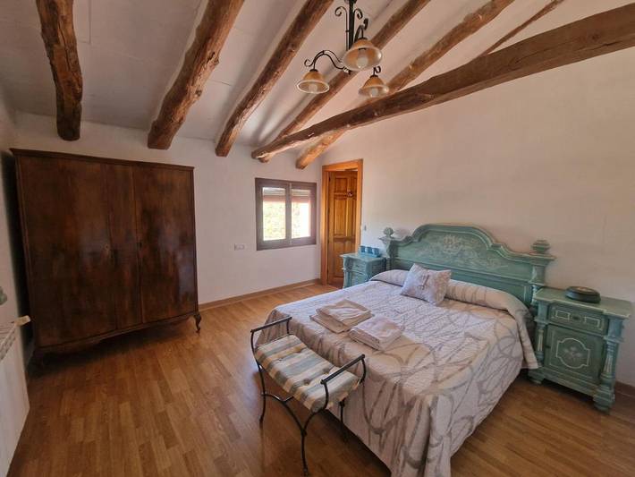 Casa rural para 16 personas, con Terraza y Jardín además de Piscina y Vistas en Elche de la Sierra - 4