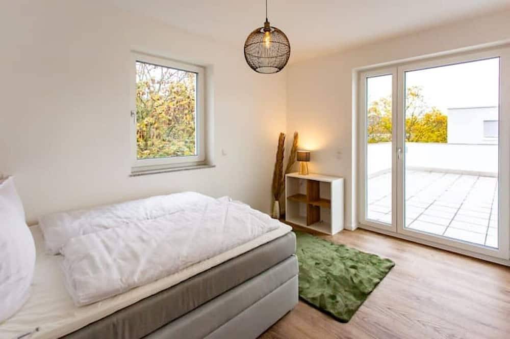 Ganze Wohnung, Exklusive Cozy 3-Zi-Penthouse mit großer Dachterrasse *Nähe Europa Park* in Lahr, Mittlerer Schwarzwald