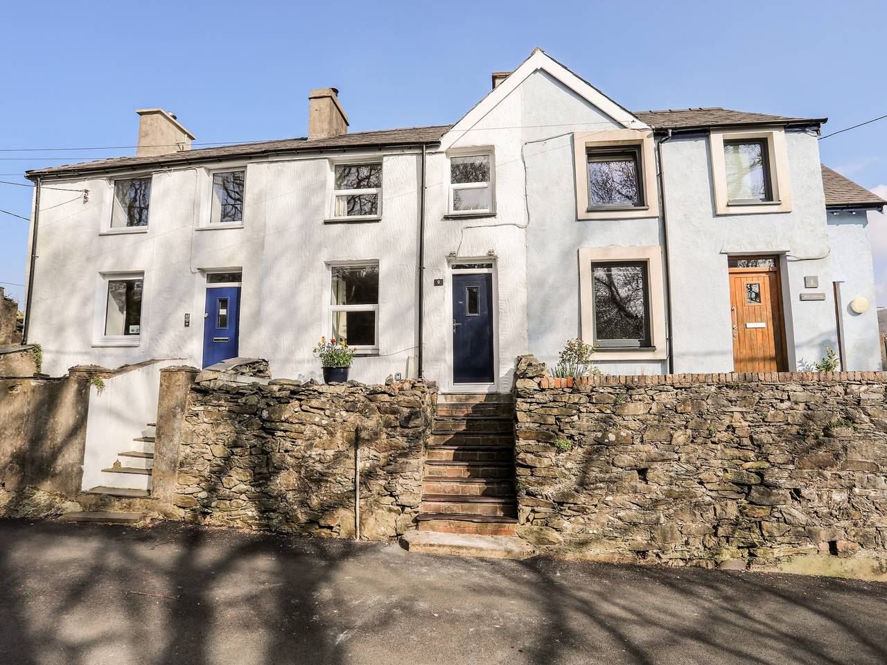 9 Ty Du Road in Llanberis, Llyn Padarn