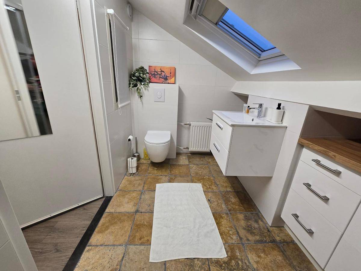 Geheel appartement, Quadruple Room with Private Bathroom in Heerhugowaard, Nederlandse kust