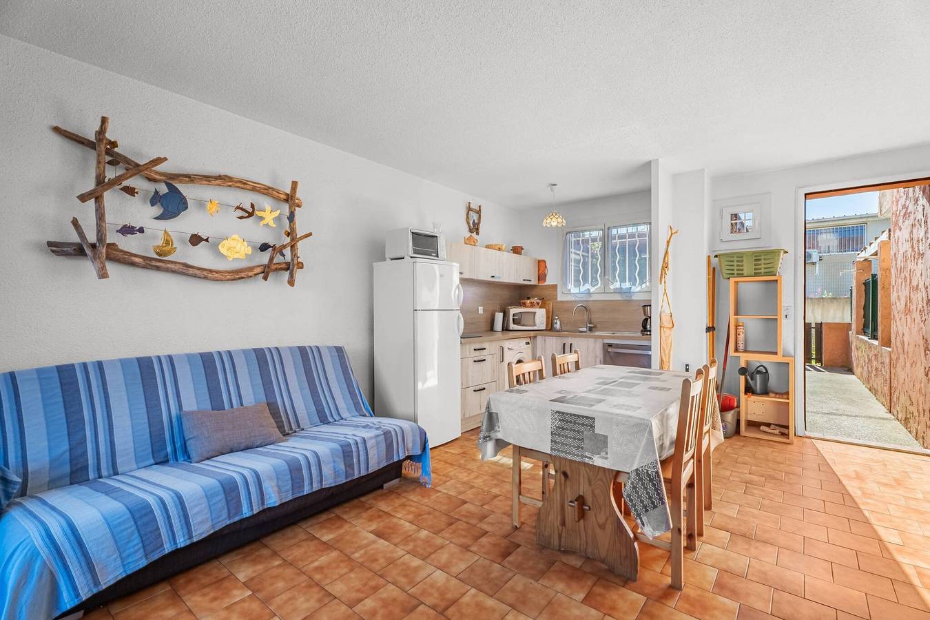 Holiday Home "Near the Beach" with Sea View in Six-Fours-les-Plages, Medelhavskusten (Frankrike)