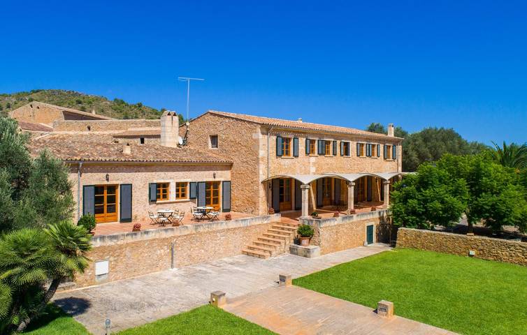 Finca mit Hund für 12 Personen, mit Terrasse in Artà
