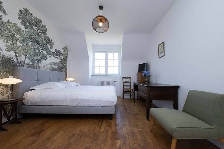 Villa rénovée dans parc, très grande vue mer, à 5 minutes  à pied de la plage in Saint-Cast-le-Guildo, Région de Dinan