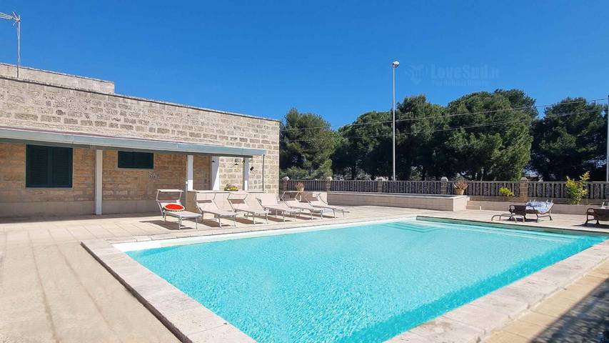 Location de vacances pour 11 personnes, avec jardin et piscine, animaux acceptés à Corsano - 3