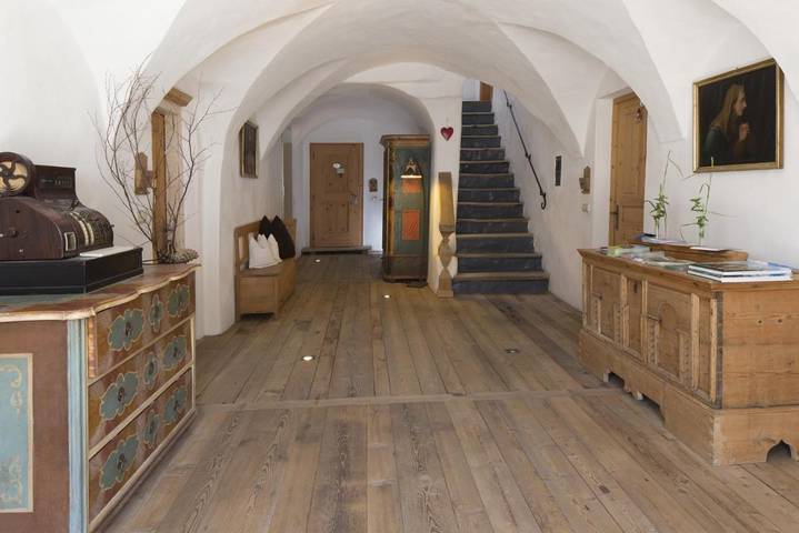 Gîte pour 5 personnes, avec vue et jardin, animaux acceptés à Dobbiaco - 4