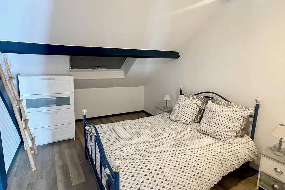 Jolie Maison à la Campagne Avec Piscine et Jacuzzi in Buanes, Landes
