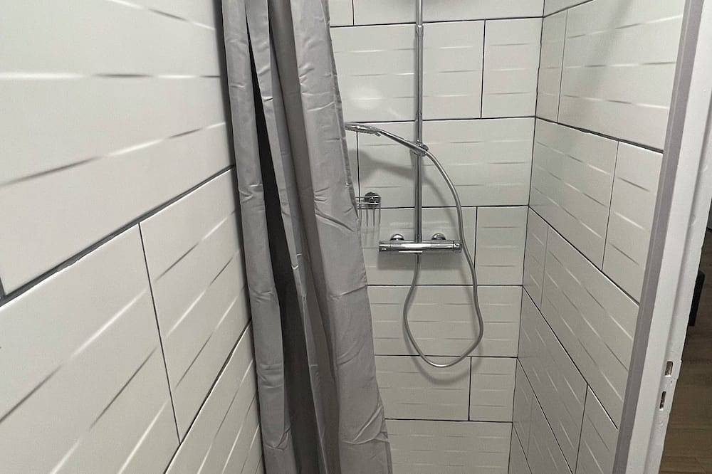 Entire apartment, 💫appartement 2 Pers- Wifi Fibre💫 in Corbeil-Essonnes, Essonne