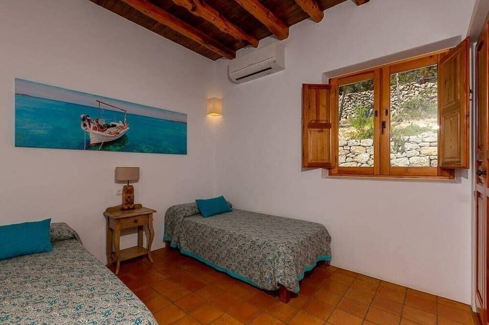 Can Pau Cozy countryside family home with pool, sea view and views to Formentera in Sant Carles de Peralta, Santa Eulària des Riu