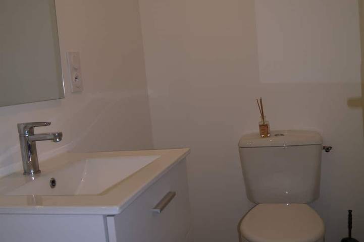 House on enclosed land of 1100 m2, 200 m from the beach Correjou dog accepted in Plouguerneau, Brest region