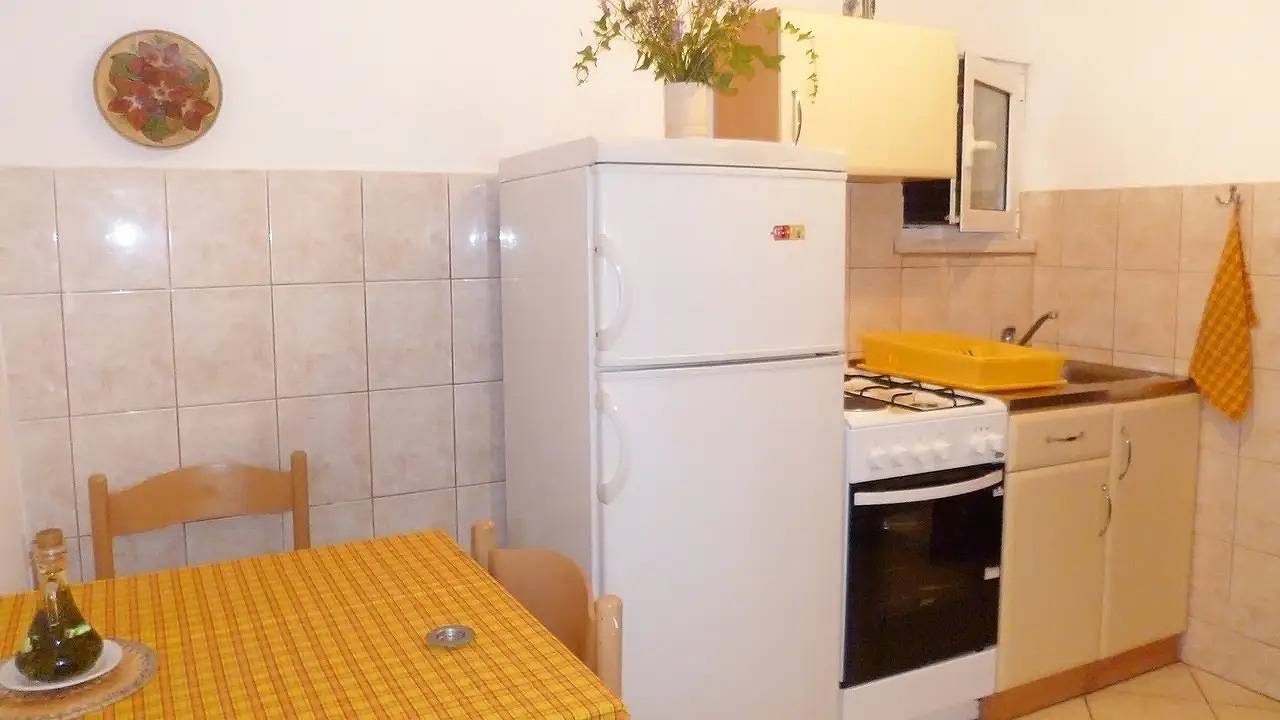 Ganzes Studio, Studio für 2 Personen (24 m²) in Maslinica in Maslinica, Solta