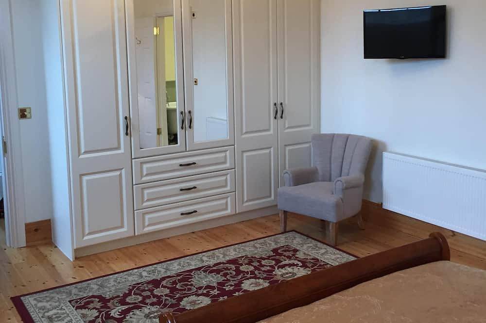 Double room-Premium-Ensuite with Bath-Room 1 in Kinsale, County Cork