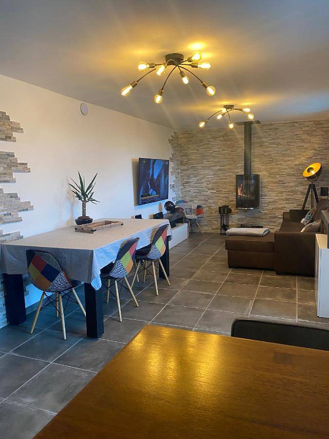 Location de vacances pour 5 personnes, avec jardin et jacuzzi, adapté aux familles à Peri - 3