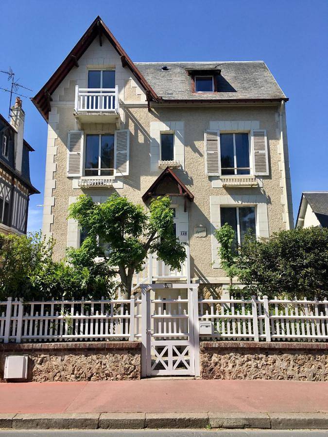 Villa pour 8 personnes, avec jardin, animaux acceptés à Deauville