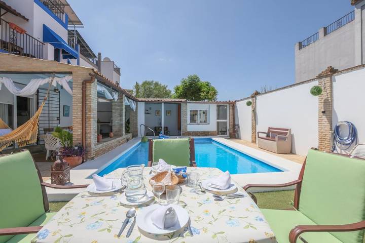 Chalet para 10 personas, con vistas y jardín además de piscina y piscina para niños, Se admiten mascotas en Provincia de Sevilla - 4