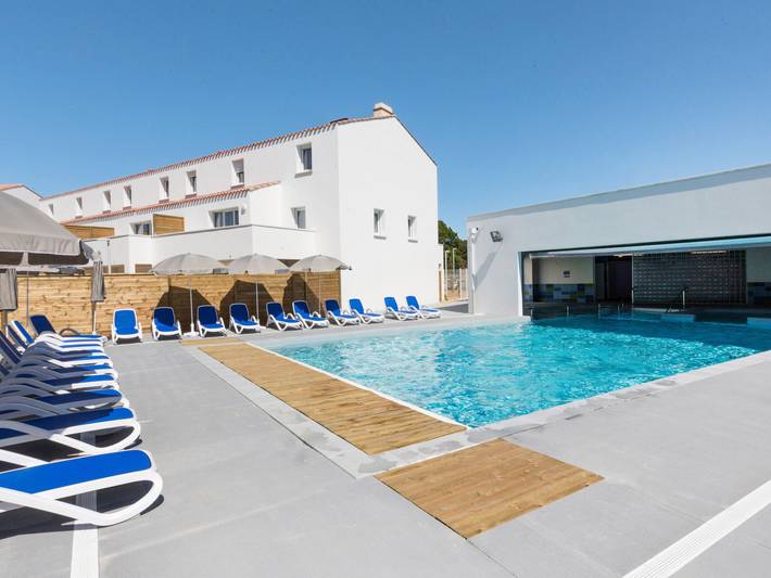 Appartement de vacances pour 2 personnes, avec terrasse et bassin pour enfant, animaux acceptés
