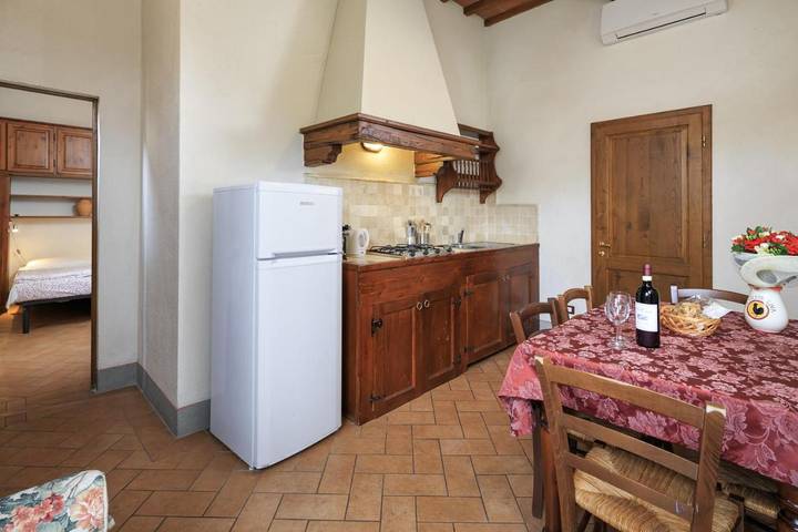 Location de vacances pour 7 personnes, avec piscine ainsi que vue et jardin à Greve In Chianti - 3