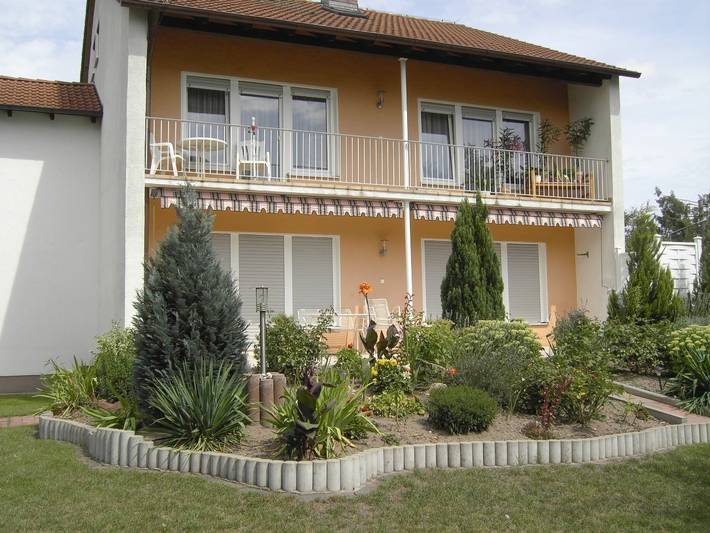 Ferienwohnung für 4 Personen, mit Balkon und Balkon/Terrasse sowie Garten