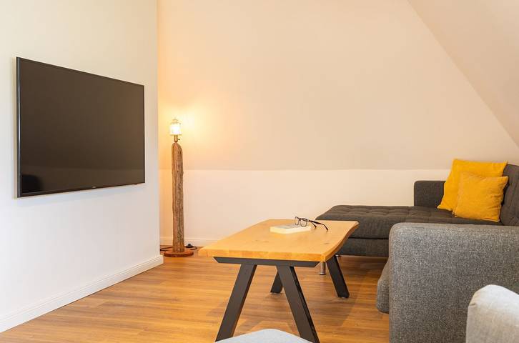 Ferienwohnung für 4 Personen, mit Ausblick und Garten in Nebel - 3