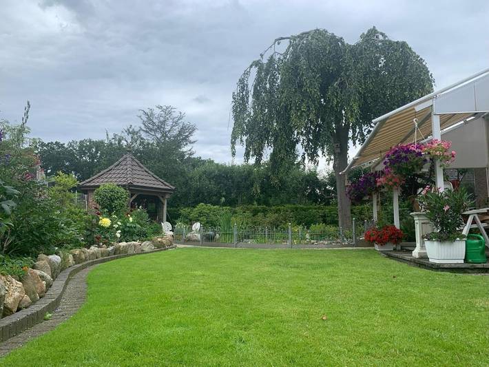 Ferienhaus für 16 Personen, mit Whirlpool und Terrasse sowie Garten in Haselünne