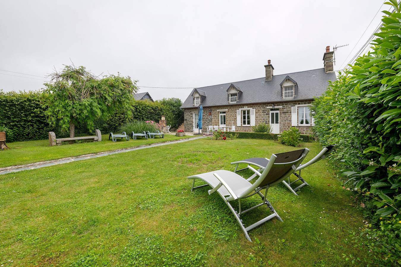 Casa de Férias 'Gîte De Caractère La Montagne' com Wi-Fi in Souleuvre-en-Bocage, Vire (França)