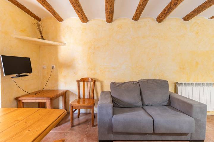 Casa rural para 4 personas, con balcón y jardín en Aragón - 2