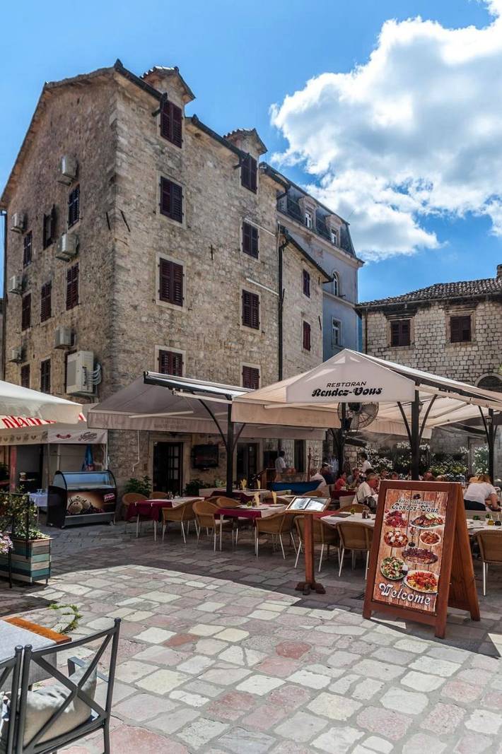 Hotel dla 2 osób, z widok i ogród w Kotor