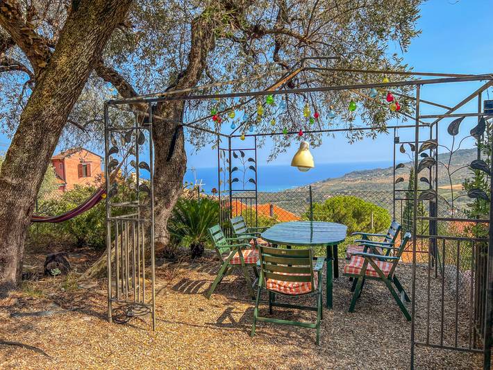 Ferienhaus für 6 Personen, mit Balkon und Terrasse sowie Garten und Ausblick in Diano Marina Gemeinde - 3