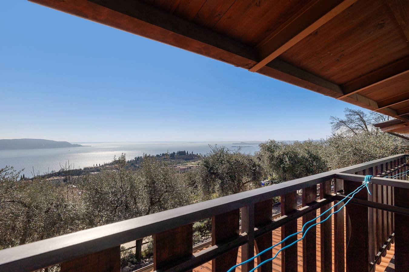 Room 'Camera Familiare Classic' with Lake View, Shared Garden and Wi-Fi in Toscolano-Maderno, Garda Mountains