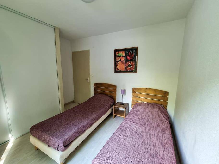 Appartement entier, La Cabane Apolonia maison 6 pp Piscine en bord lac in Aureilhan, Côte d’Argent