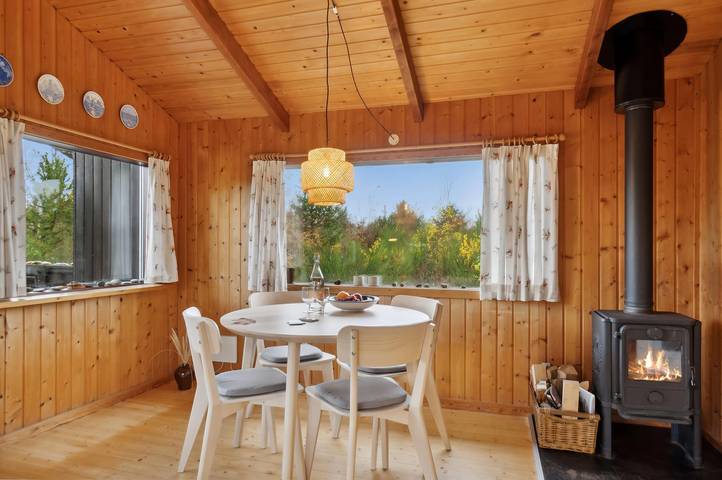 Beautiful home in Fjerritslev w/ WiFi and 2 Bedrooms in Thorup Strand, Jammerbugt