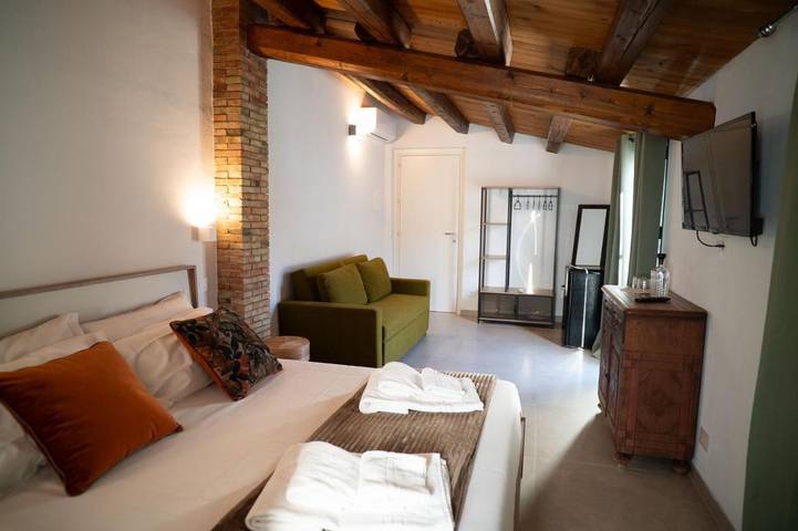 Chambre d’hôte pour 2 personnes, avec balcon et vue