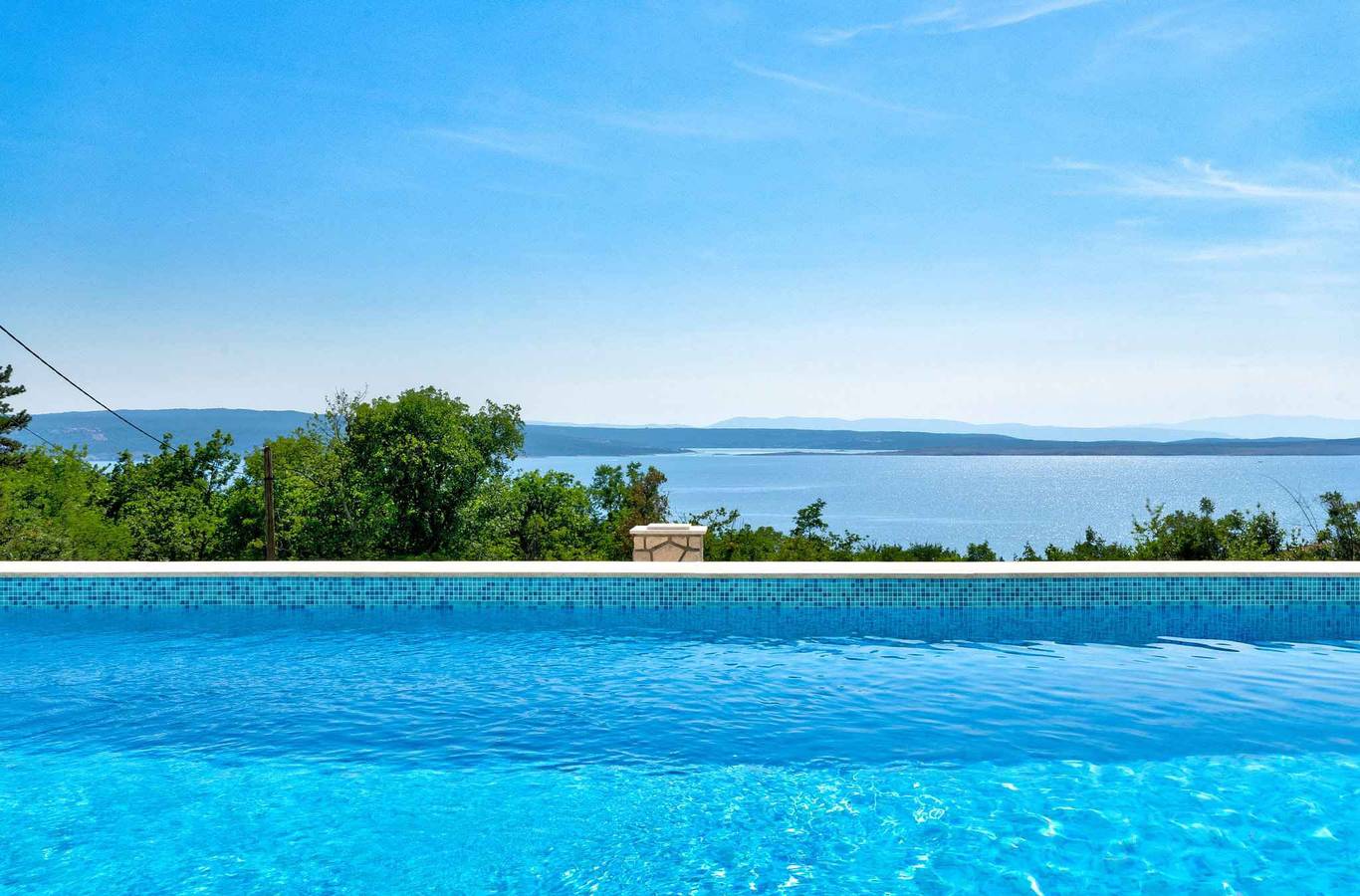 Entire holiday apartment, Holiday apartment with swimming pool, fitness room and billiards  in Crikvenica, Primorje-Gorski Kotar