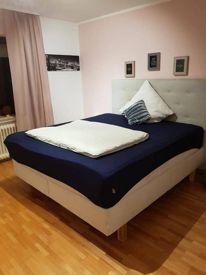 Ganze Wohnung, Two-Bedroom Apartment in Metternich, Koblenz