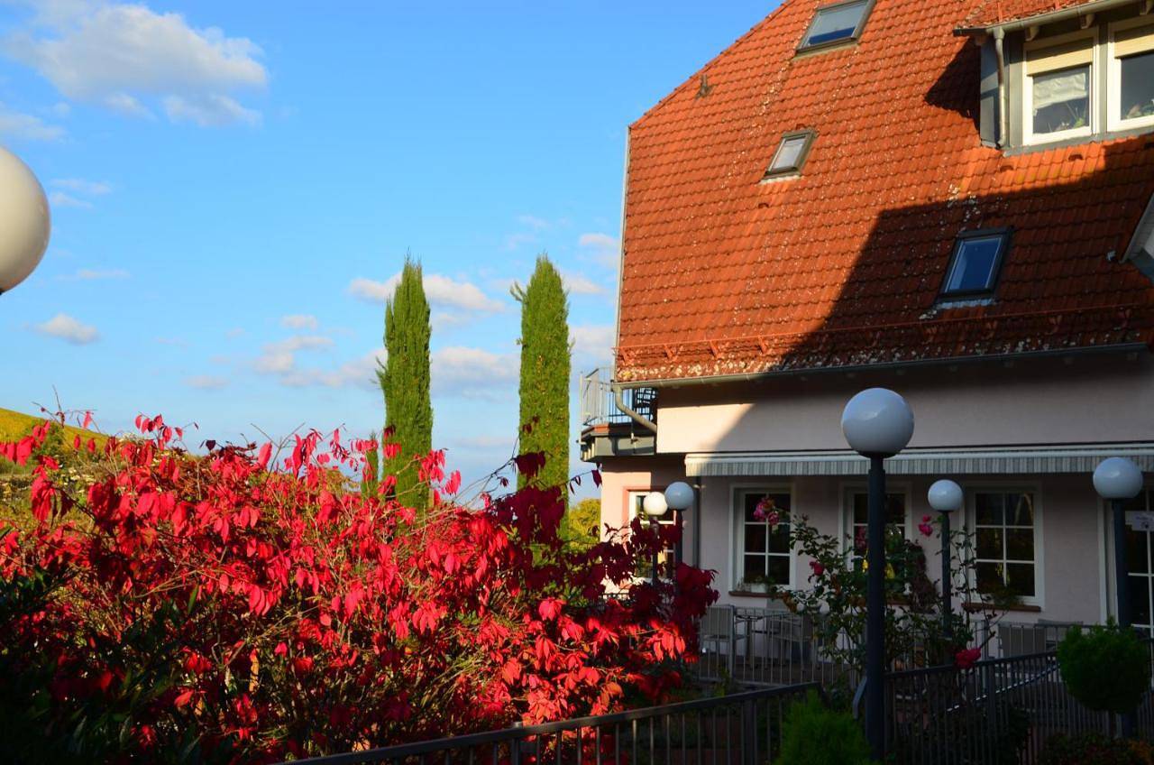 Castell Hotel & Restaurant in Leinsweiler, Trifelsland