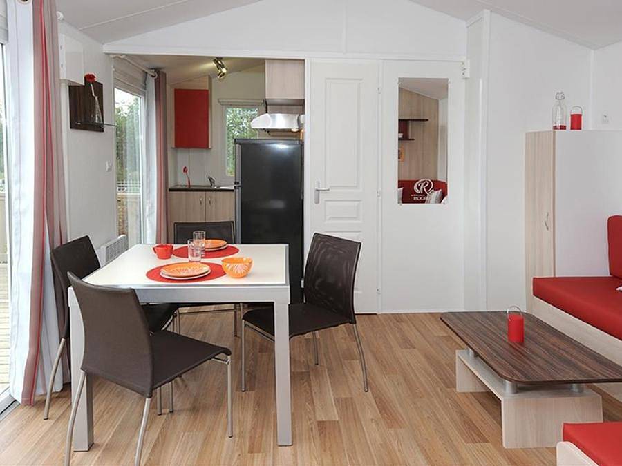 Camping Paradis les Pins - Royan - Mobilheim 4 personen - Classique 2 Zi 4p überdachte Terrasse in Saint-Palais-sur-Mer, Côte de Beauté