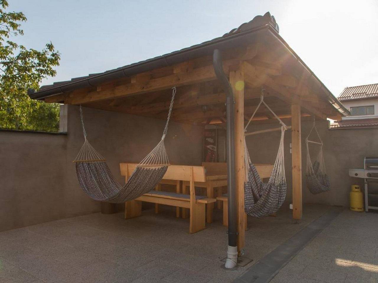 Holiday Home Thesaurum - Four Bedroom Holiday Home with Swimming Pool in Osijek-Baranja