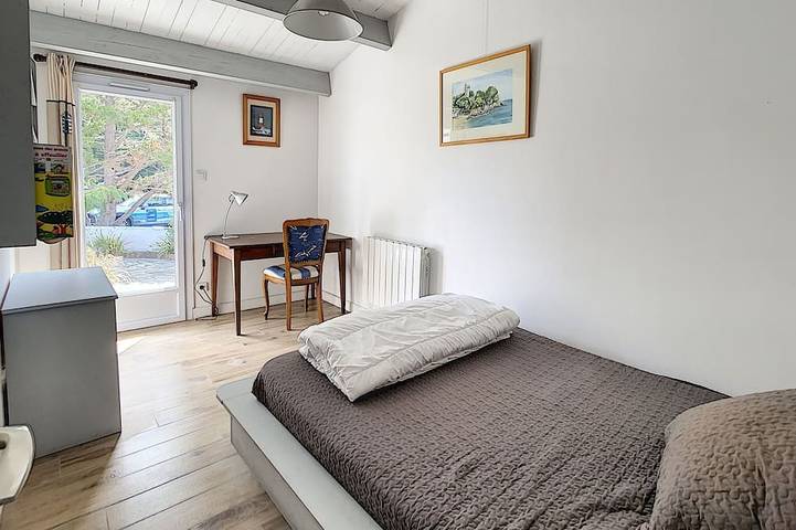 Location de vacances pour 8 personnes, avec jardin et terrasse dans Plage des sables d'or - 3