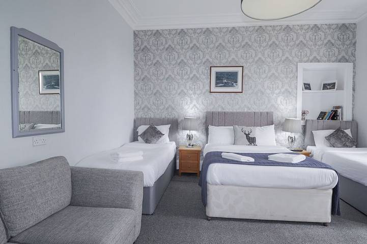 Glenspey, pet friendly, character holiday cottage in Kingussie in Kingussie, Cairngorms National Park