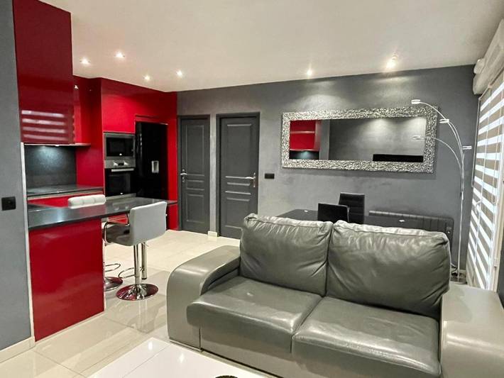 Gîte pour 2 personnes, avec jardin et terrasse à Vaires-sur-Marne