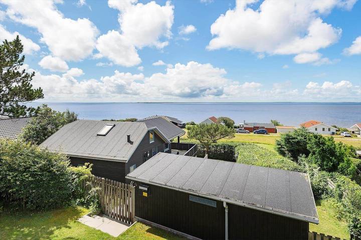 Ferienhaus für 6 Personen, mit Terrasse und Garten