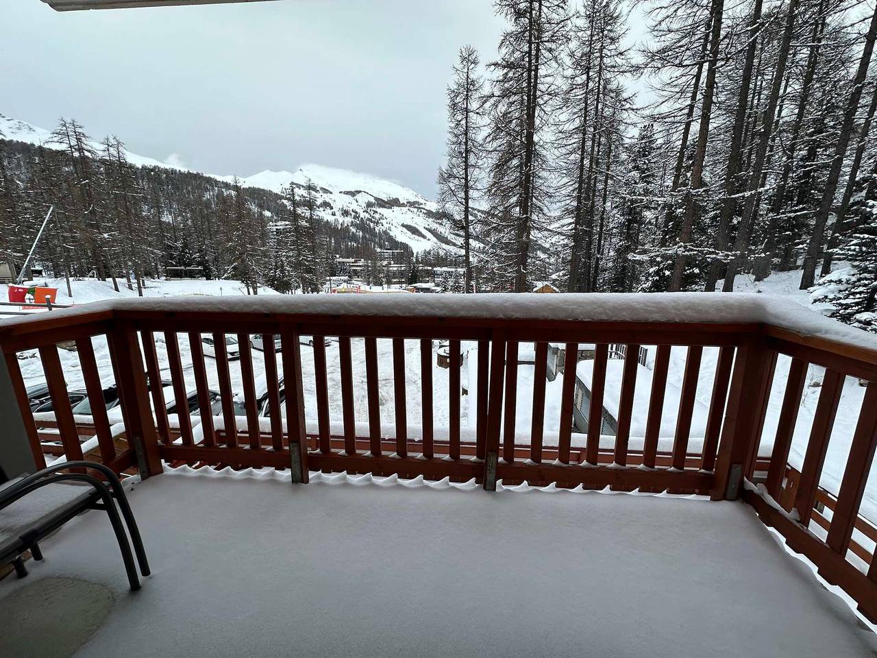 Estudio entero, Acogedor estudio a pie de pistas con piscina y parking, ideal para 4 pers. in Vars, Briançon region