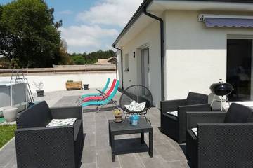 Gîte pour 6 personnes, avec jardin et terrasse à Saubion